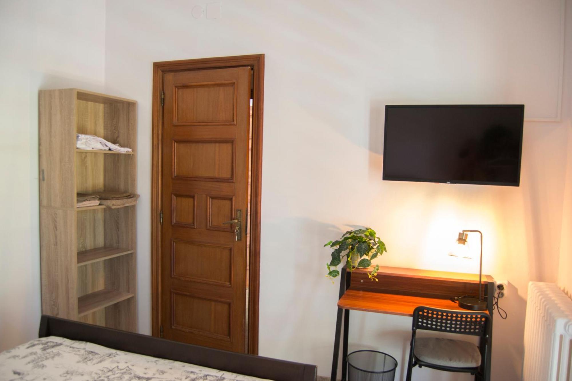 Habitacio V Cal Kim Apartment Martorell Exterior photo